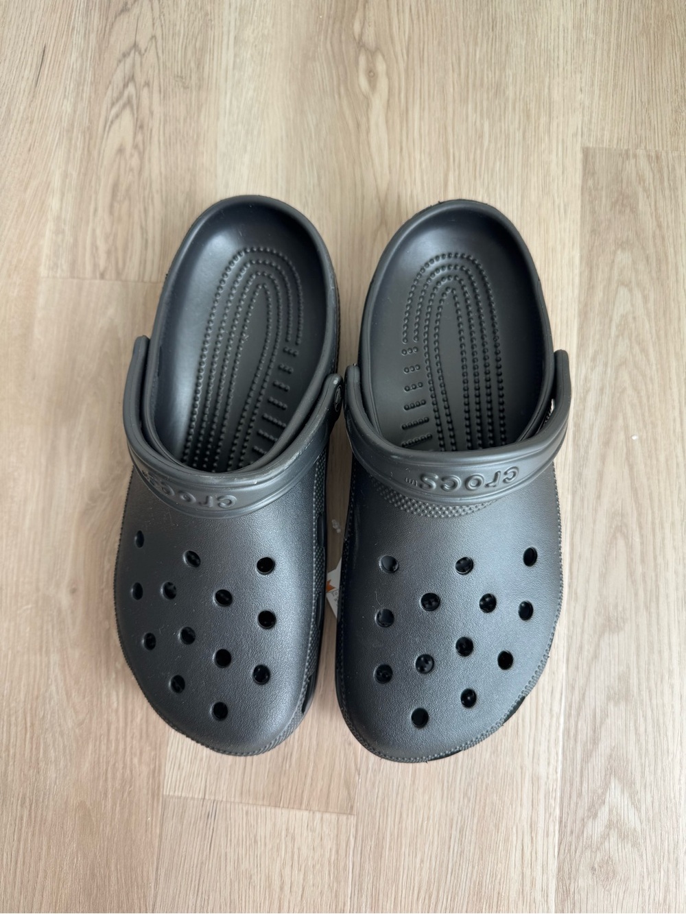 CROCS Black Classic Clog Sandals, Men Sz 9, Women Sz 11